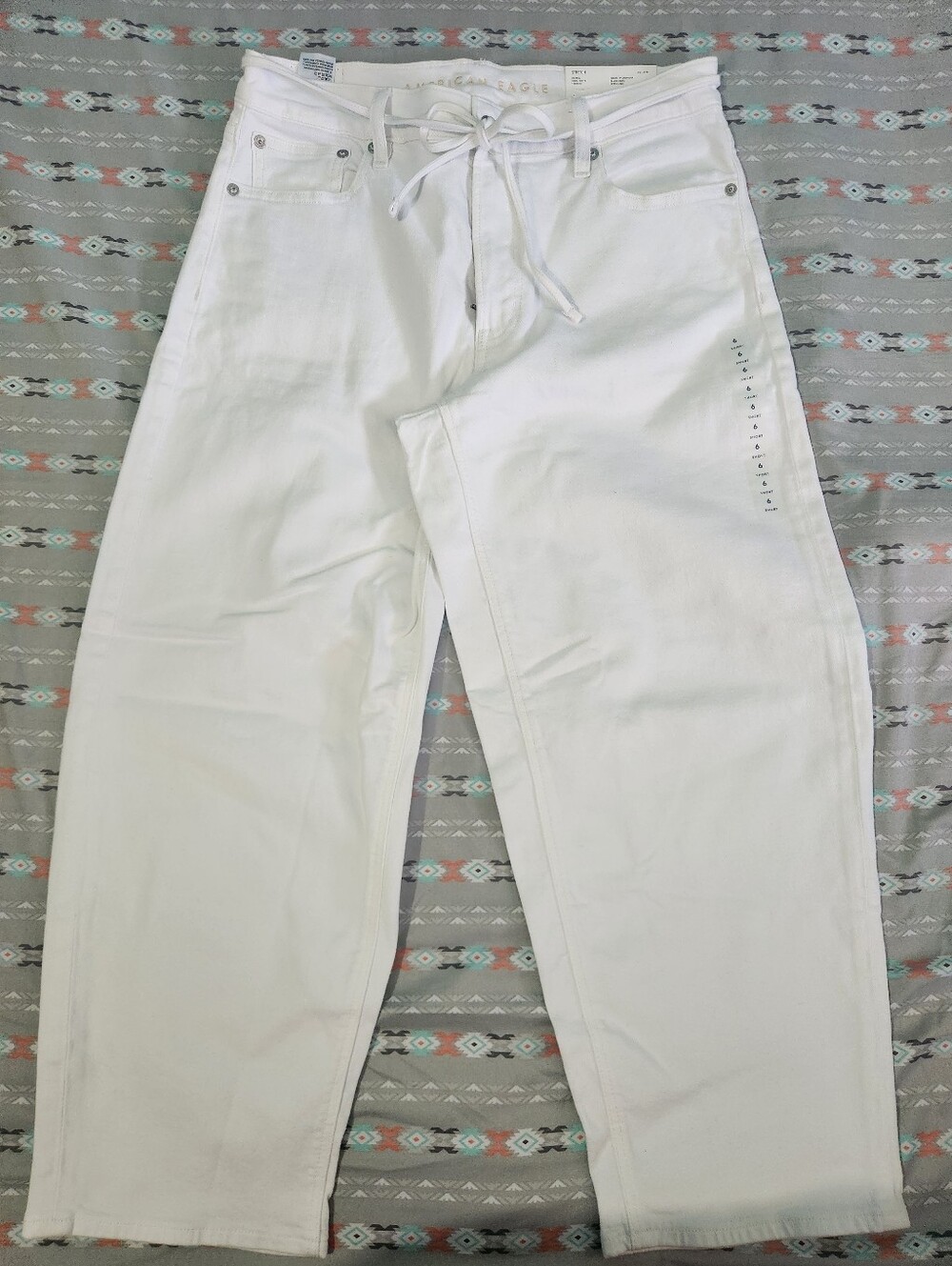 American Eagle Outfitters White Relaxed Jeam